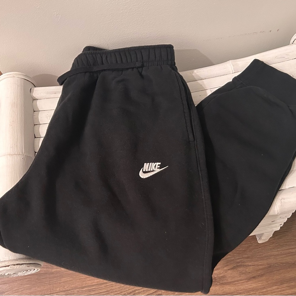 Nike Men’s Black Sweatpants